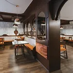 Alp Guest house 3*