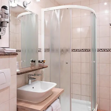 アルプ ペンション ゲストハウス